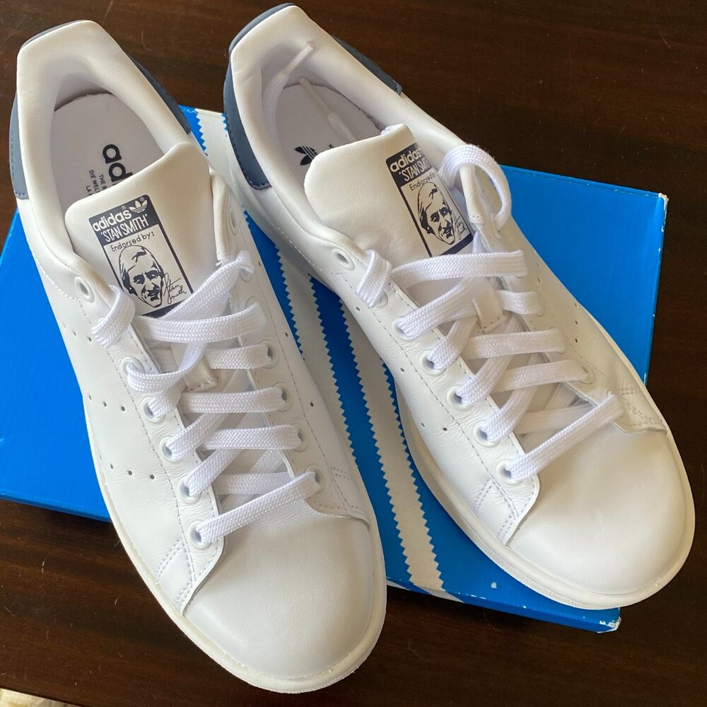 ADIDAS STAN SMITH TENNIS SHOES WOMEN Sz 8 MEN Sz 6 WHITE GREY ACCENT